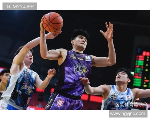 广州篮球队在篮球团队协作排行榜中荣登第八名展现出色团队精神与实力